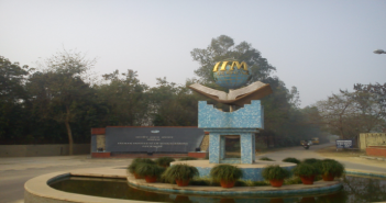 IIM Lucknow Team Bags 1st Prize in Accenture B-School Challenge